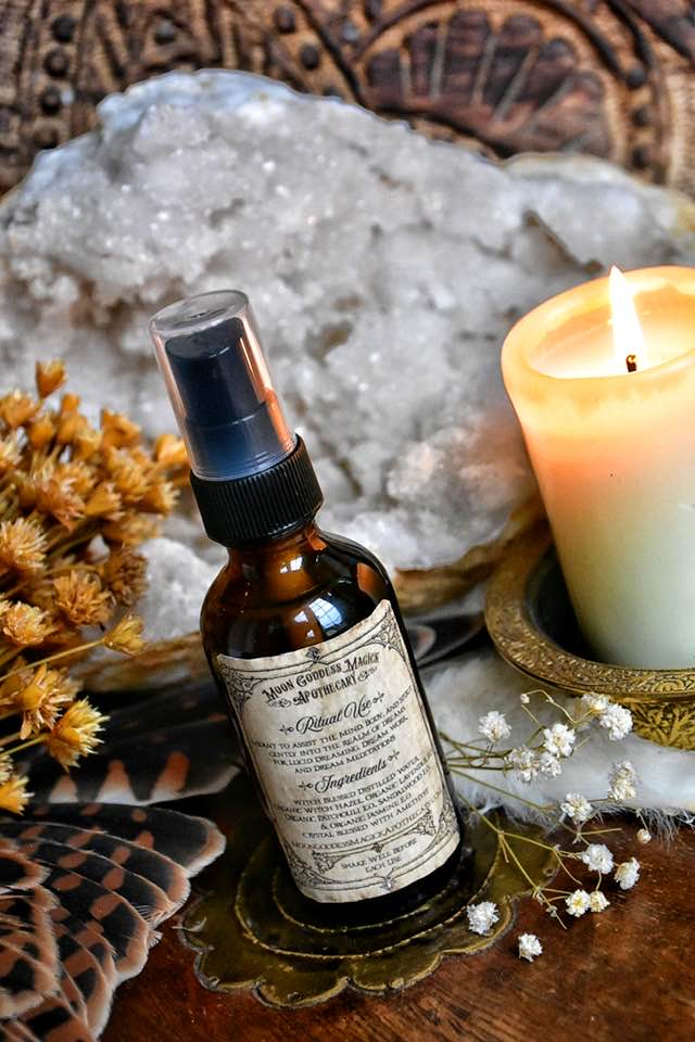 Dream Weaver Essential Oil Spray ~ Lucid Dreaming ~ Astral Travel~ Dream Recall ~ Crystal Charged with Amethyst - Moon Goddess Magick Apothecary