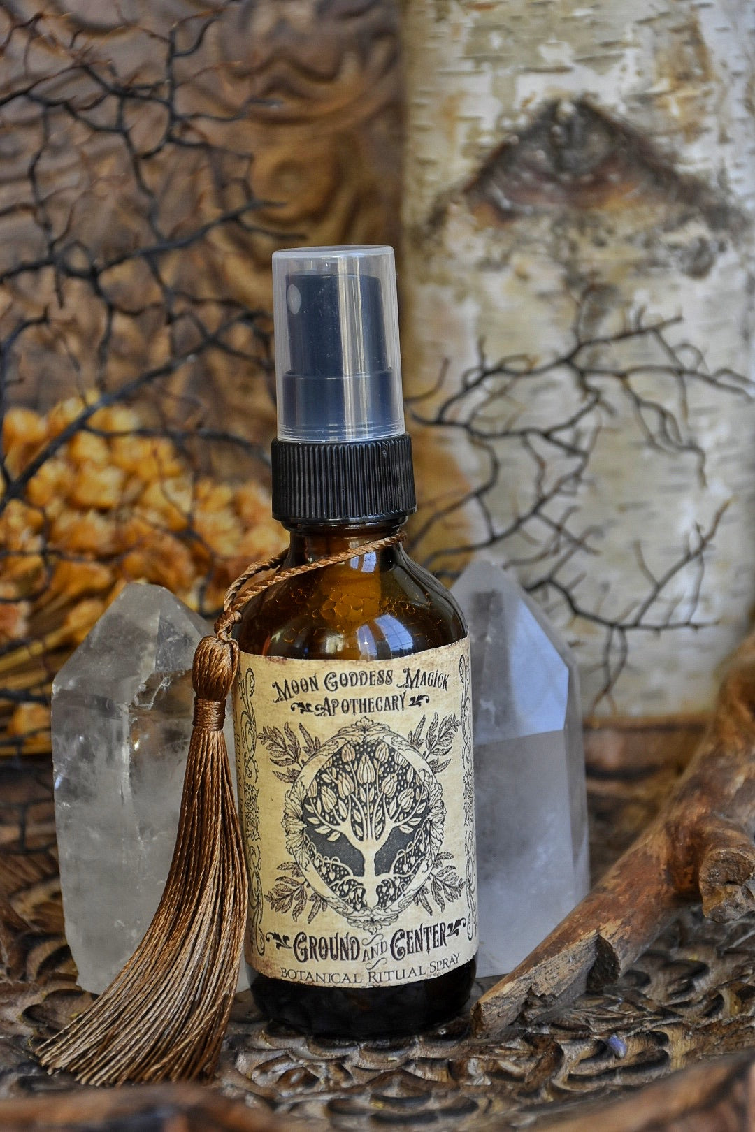 GROUND and CENTER ~ Grounding Spray~ Connect with Earth Energ /// Earth Magick /// Ritual Preparations /// Yoga Mat Spray 2oz Spray - Moon Goddess Magick Apothecary