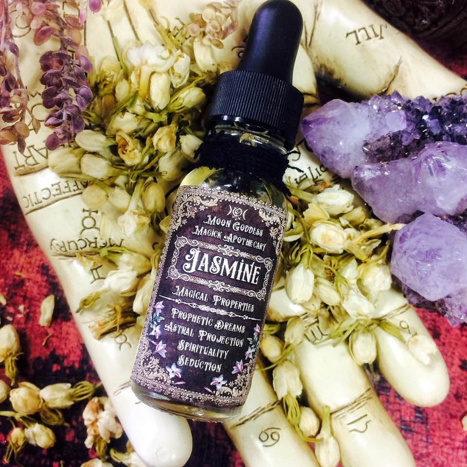 Jasmine Essential Oil~ Astral Projection, Prophetic Dreams, Love and Spirituality..Witchcraft, Pagan, Wicca, Spells~ Love Magick ~ 1/2 oz - Moon Goddess Magick Apothecary