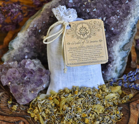 Dream Pillow ~ Organic Herbs and Linen Bag~ Dream and Sleep Aid~ Dreamwork~ Dream Recall~ Vivid Dreams ~ Amethyst Crystal inside~ Meditation - Moon Goddess Magick Apothecary 