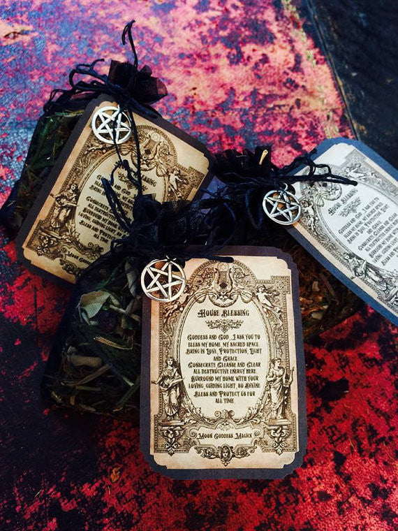 House Blessing Pouch~ Protect your Home from the Ground up~ Home Protection ~ Cleansing Energy ~ Ancient Magick ~ Healing Magick - Moon Goddess Magick Apothecary 