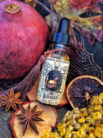 Samhain Oil ~ Ritual Oil ~ Sacred Sabbat ~ A Divinaton Oil for Spirit contact ~ Witchcraft ~ Pagan ~Hallowmas ~ Ban-Druidh ~ 1oz bottle - Moon Goddess Magick Apothecary 